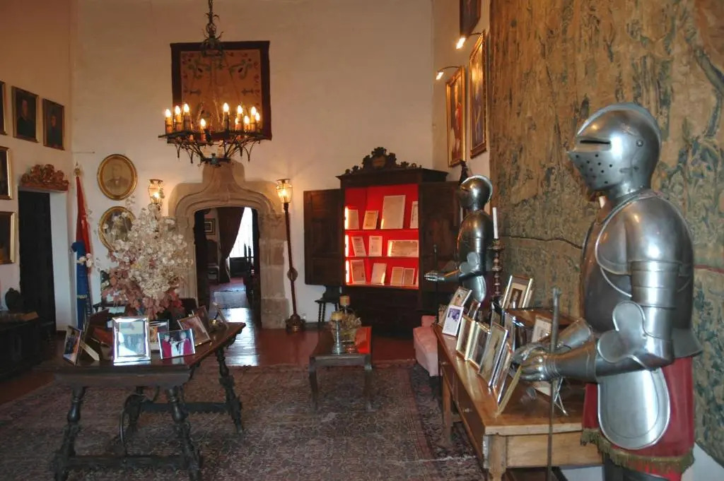 Casa amb llar de foc - Casa Anina