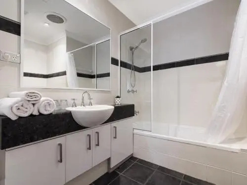Staywest Subiaco Village 40