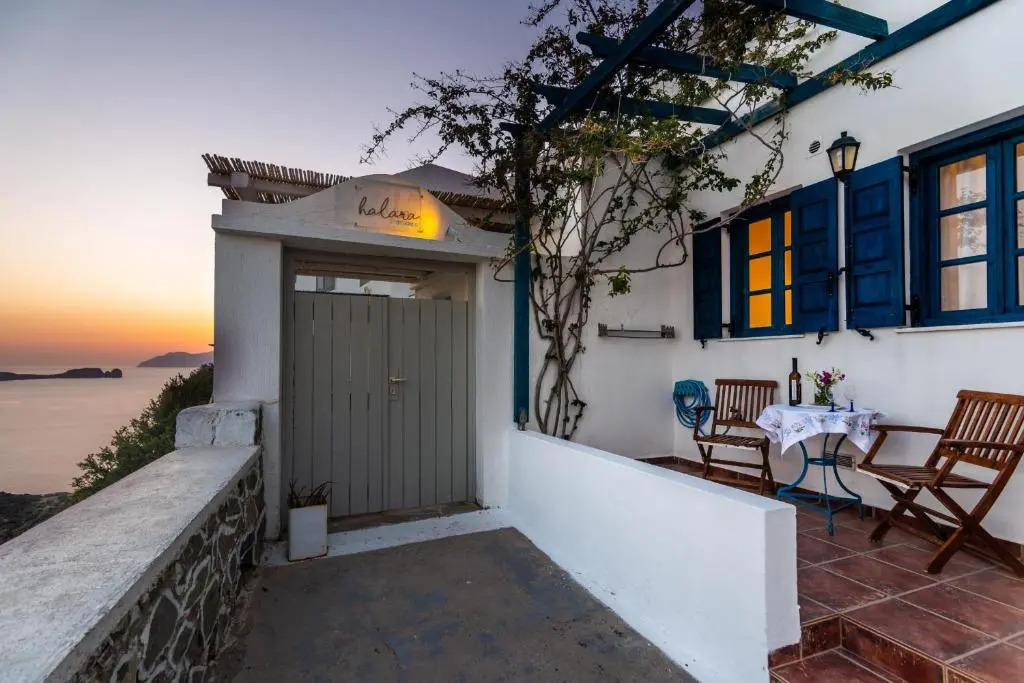 Melisses Sea View House & Studio