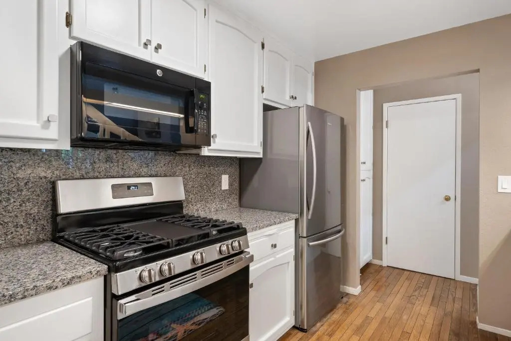 358 Stimson Avenue 2 Bedroom Condo by Redawning