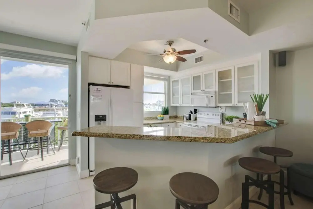 437 Little Harbor