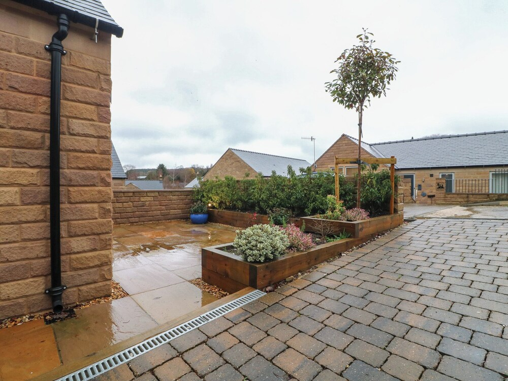 Oakwood Mews