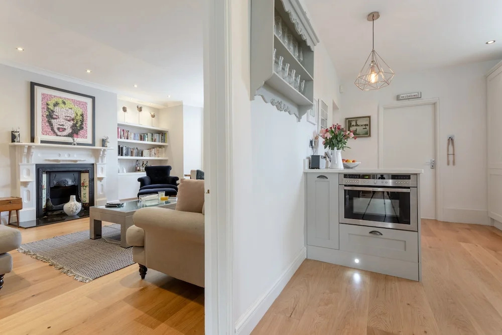 2 Bedroom Garden Flat in Brondesbury Park