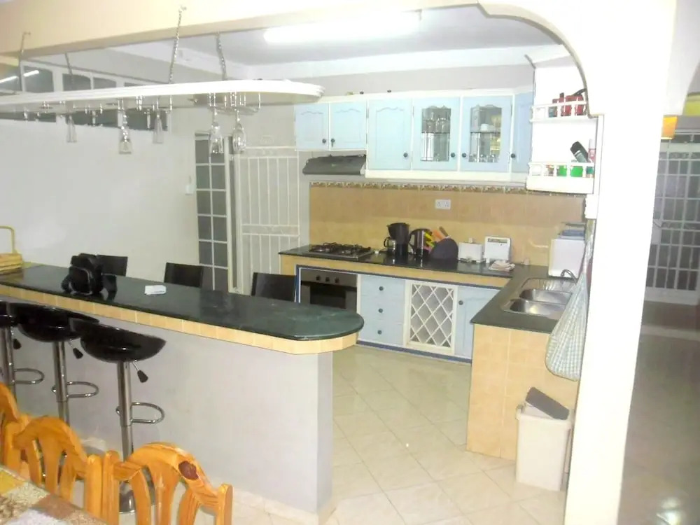 Villa With 6 Bedrooms in Grand Baie, With Private Pool, Enclosed Garde