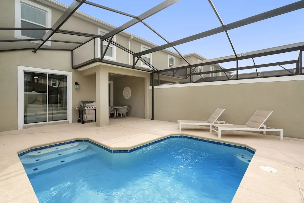 Stunning Home at Storey Lake Close to Disney
