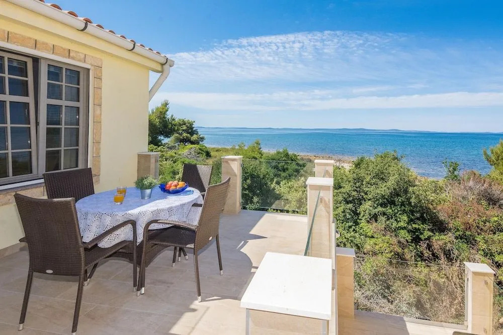 Apartments Dragan