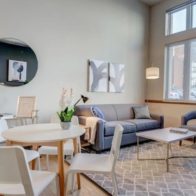Kasa Relax in Your Spacious 1BD Pet Friendly Milwaukee