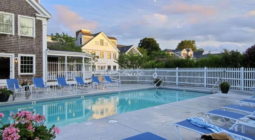 Chatham Wayside Inn