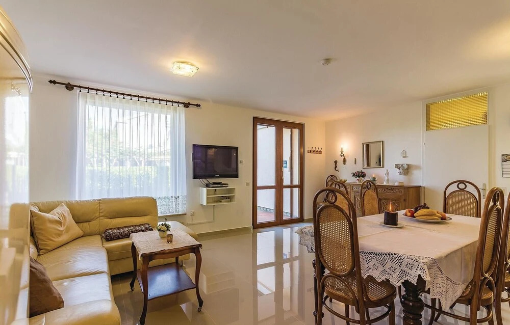 Beautiful Home In Pula