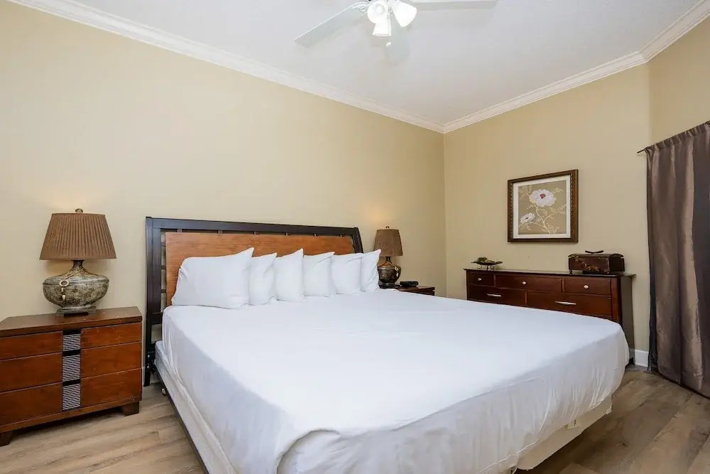 Phoenix West 1203 3 Bedroom Condo
