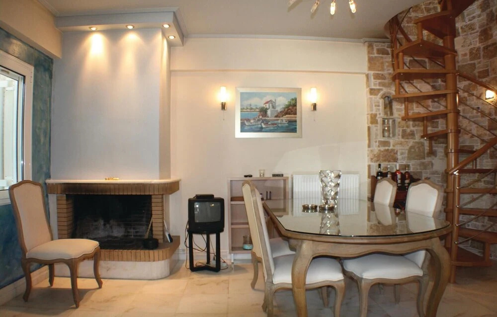 Awesome Home In Artemida With Wifi