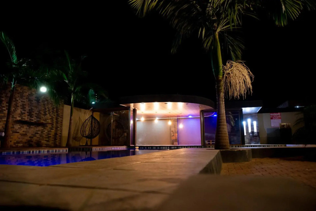 Cheerful and luxurious 4 bedroom villa with a pool.