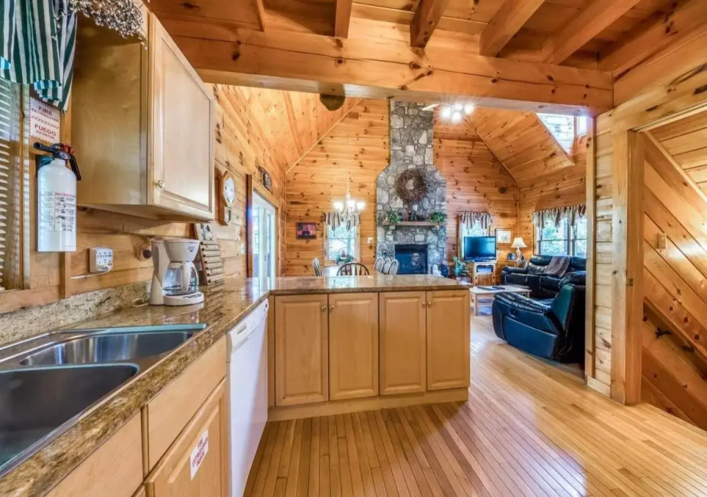 Arrowhead Log Cabin Resort Papaws Bear Den Cabin - by TS