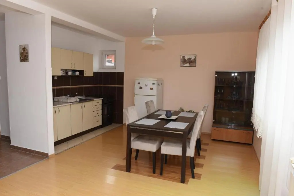 Bingo Apartments