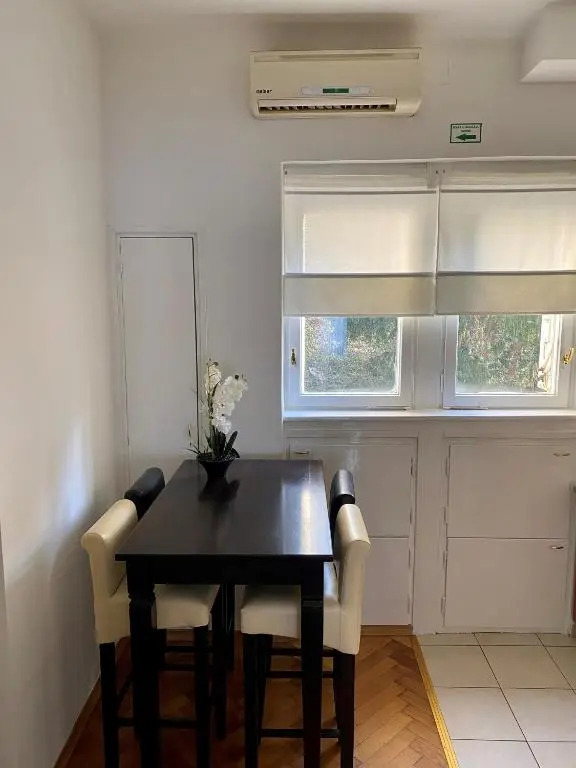 Studio Apartman Thalia
