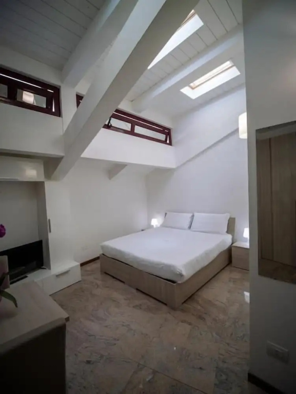 EGO Residence Ferrara & City Center Apartment