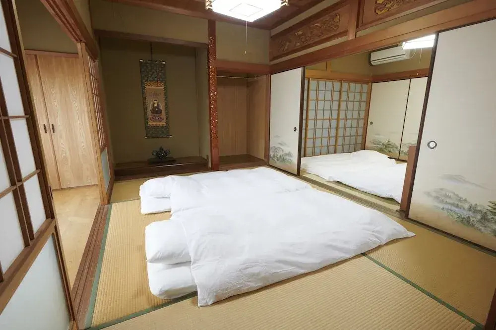 Vacation rentals -sui-
