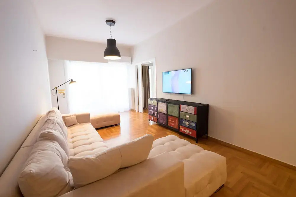 Olala Kolonaki Chic & Spacious 3BR Flat w/ balcony