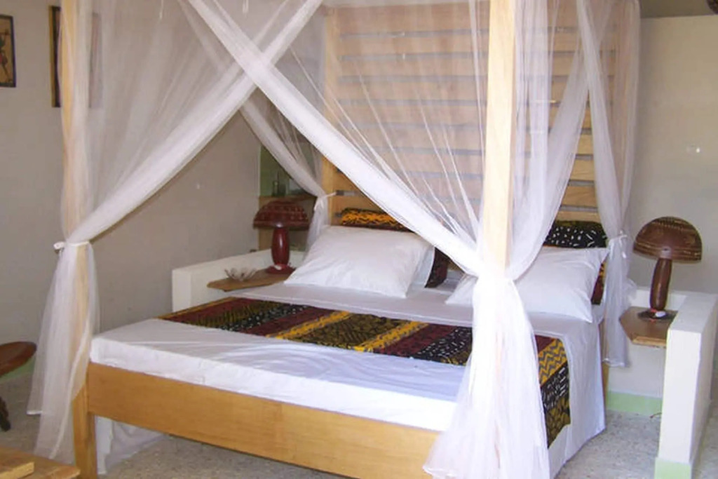 B & B Teranga Warang