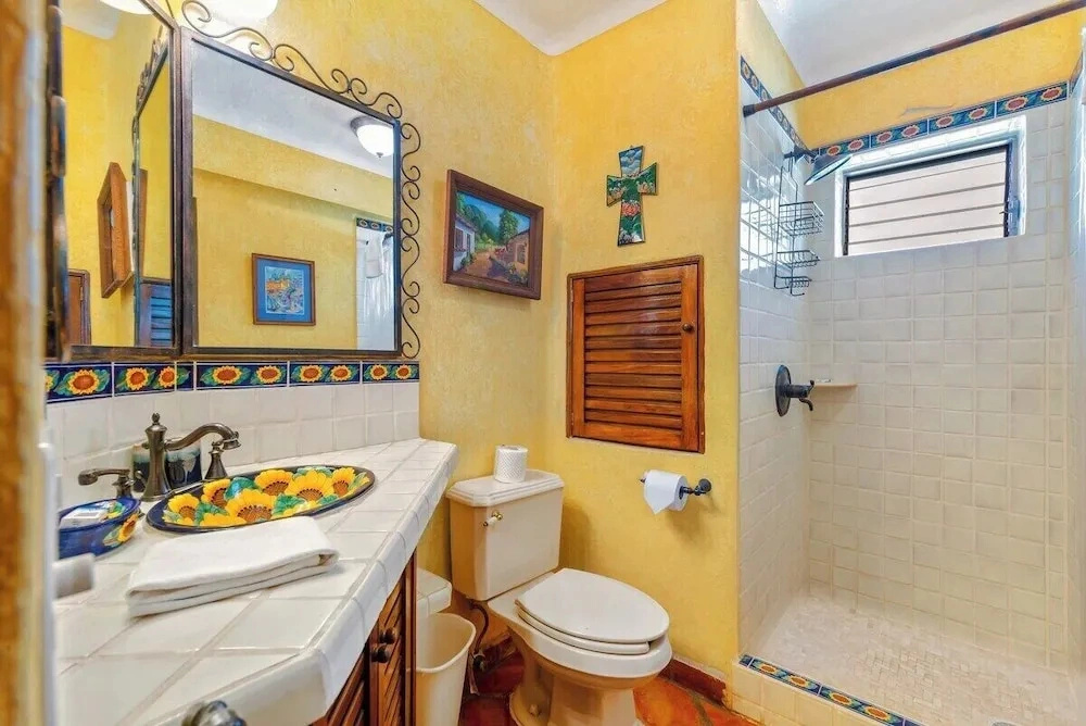 Ocean View 2Br Condo-balcony-beach-pool - 802