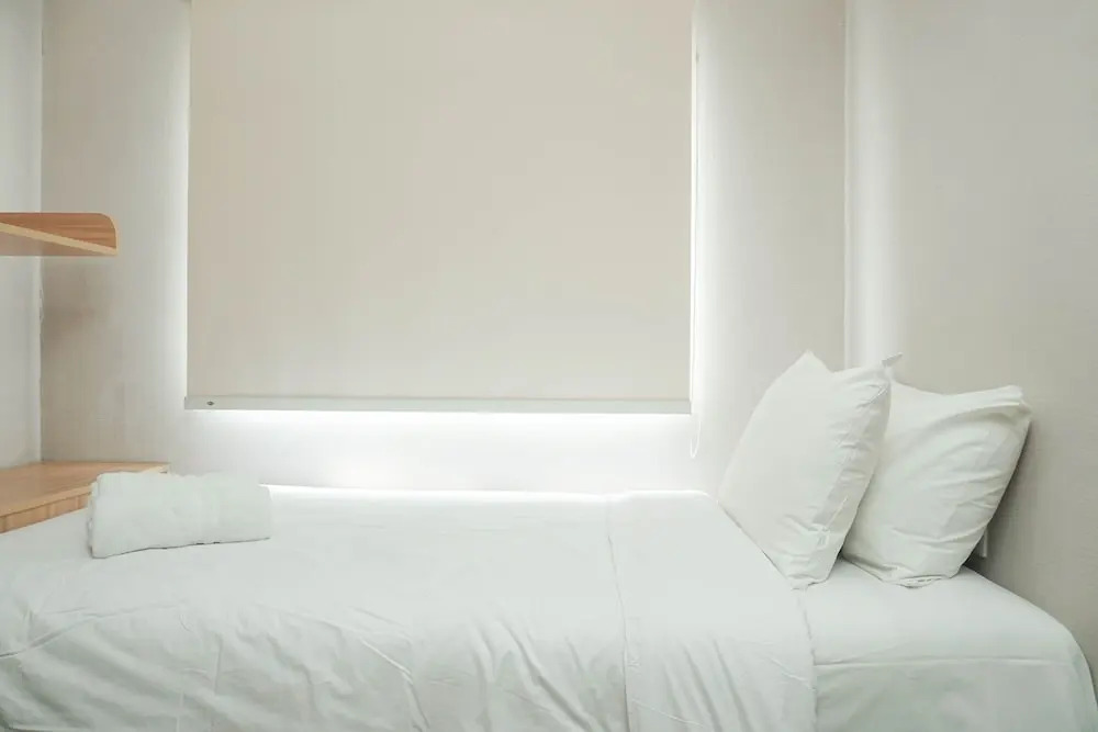 Contemporary Style & Family 2BR Apartment Belmont Residence Puri