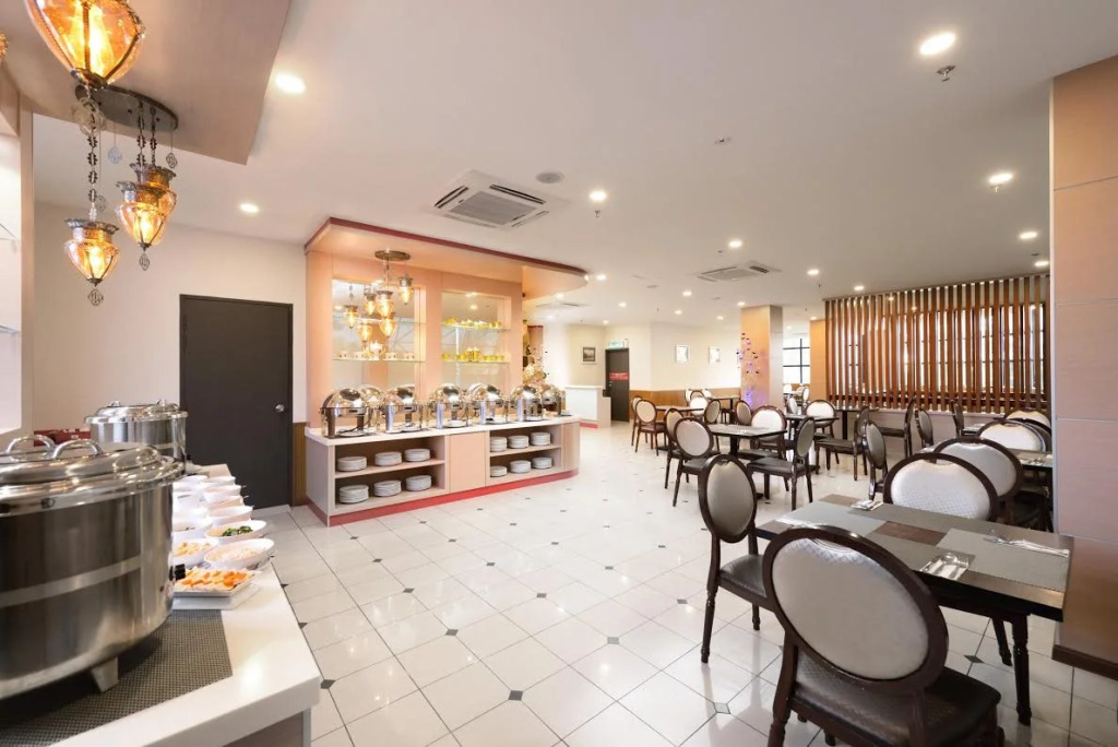 E-RED HOTEL KUANTAN