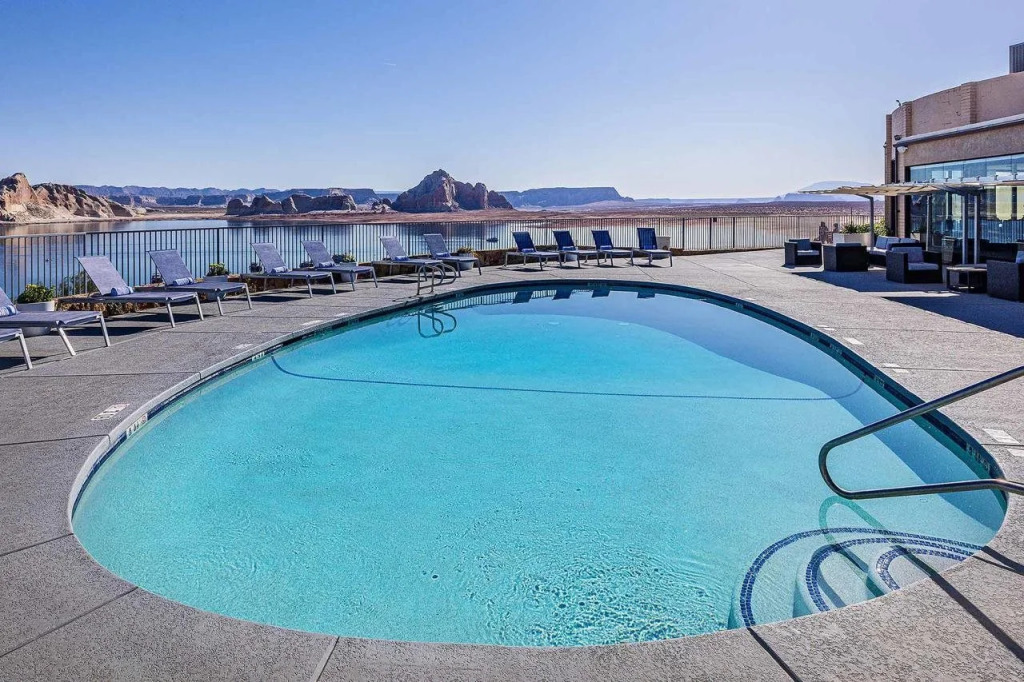 Lake Powell Resort