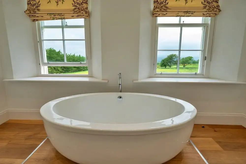 Self-catering Retreat With Pool, hot tub