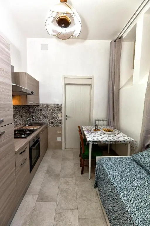GARDEN HOUSE: APARTMENTS AND ROOMS FOR HOLIDAYS