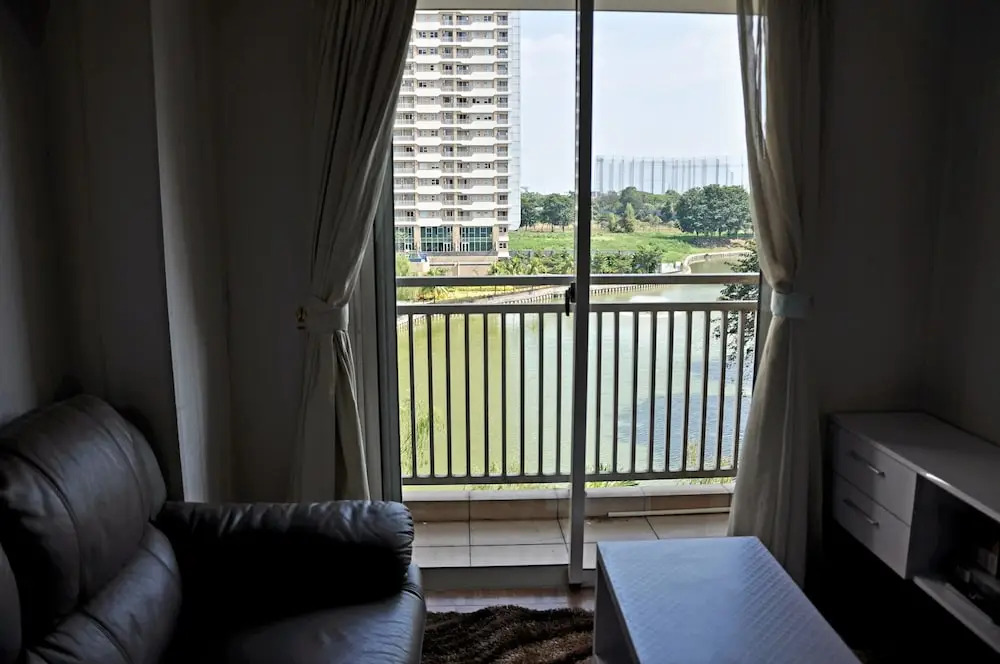 Quiet 3BRs pool and lake view