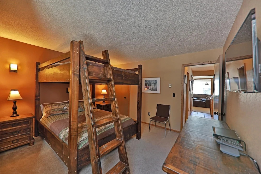 Snowblaze Athletic Club -a11 2 Bedroom Condo by RedAwning
