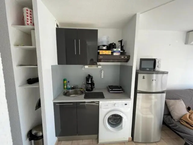 Studio double cabine en résidence à 600m de la plage