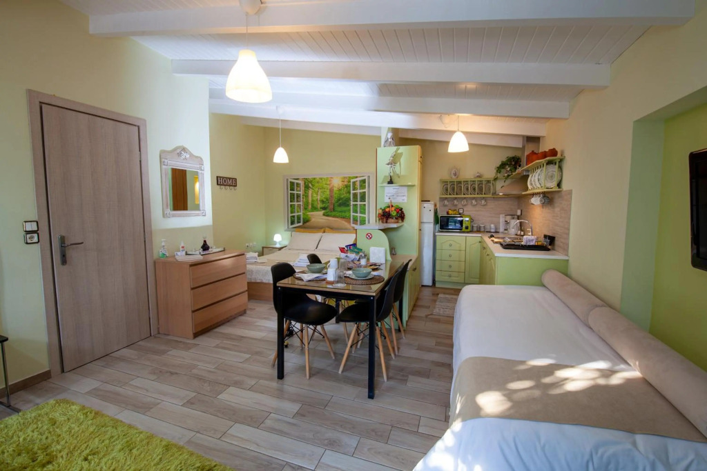 Natalie Apartments