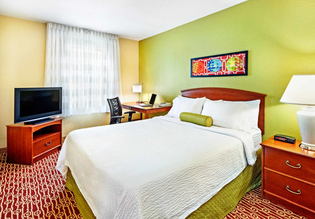 TownePlace Suites by Marriott Savannah Midtown