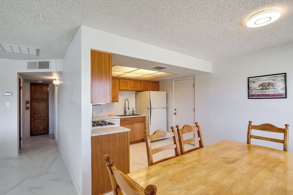 Riverfront Bullhead City Home w/ Mountain Views!