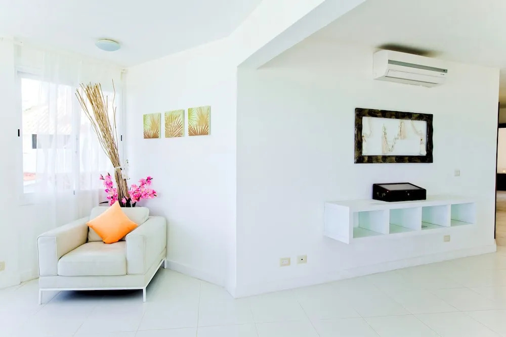 Ocean View Apartment With 3 BDR at B Varo Beach