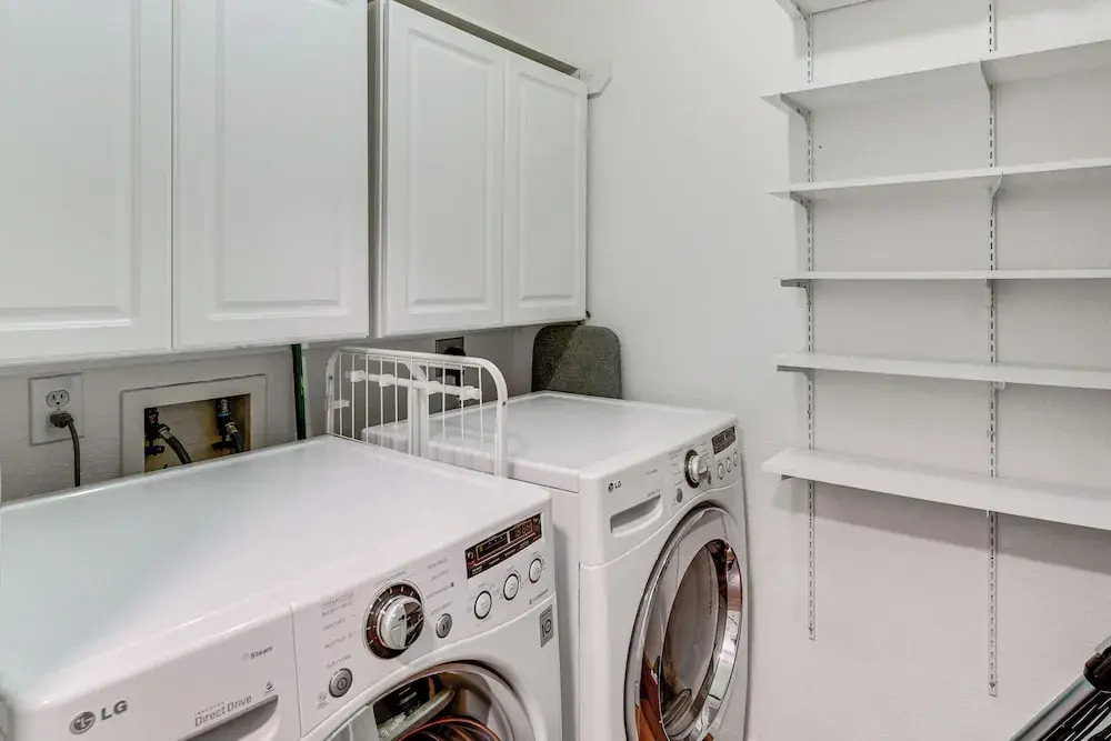 6 Mi to Northshore Park: Family Home w/ Pool!