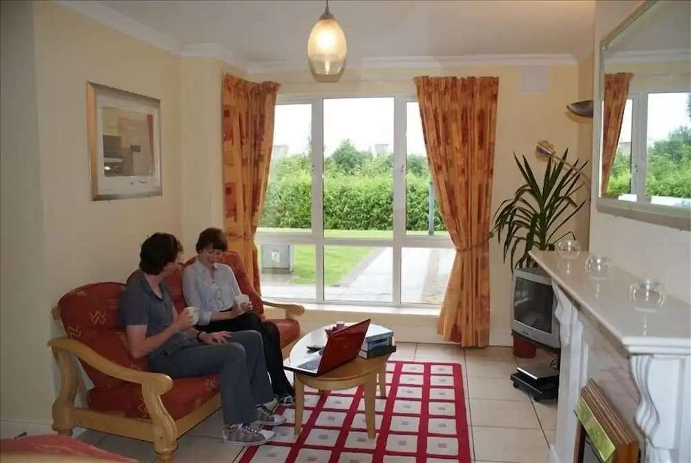 Gort Na Coiribe Holiday Village