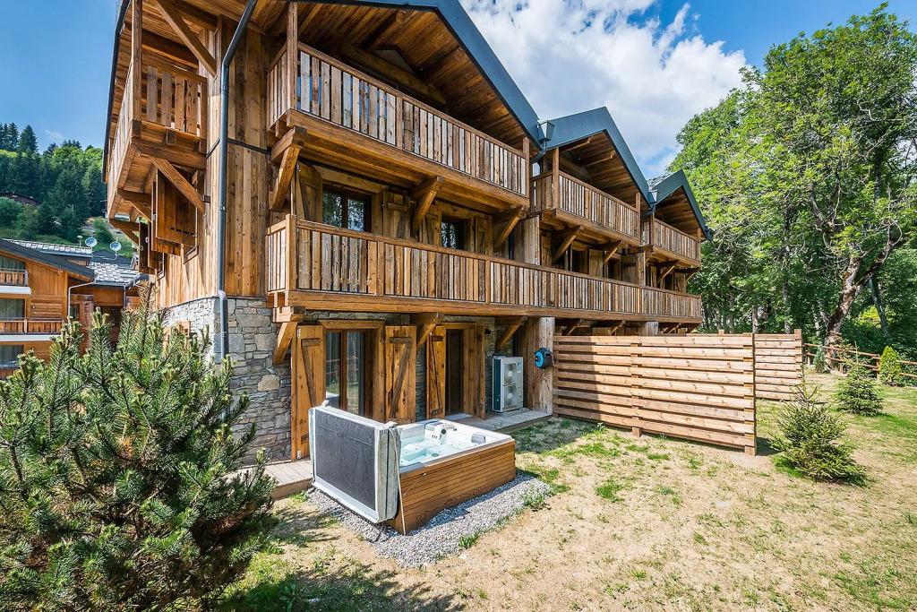 Moulin II - Design Chalet With Private Hot-tub and Garden