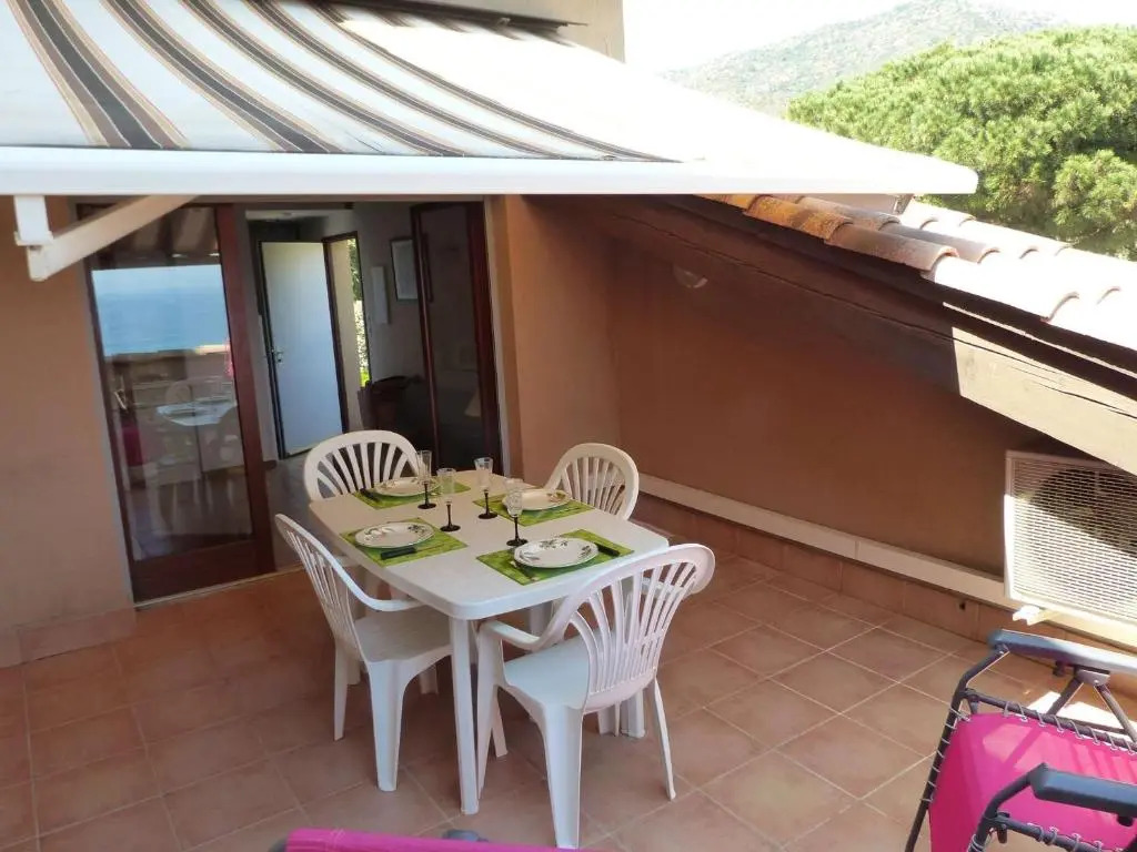 Appartement Le Lavandou, 1 pièce, 4 personnes - FR-1-308-80