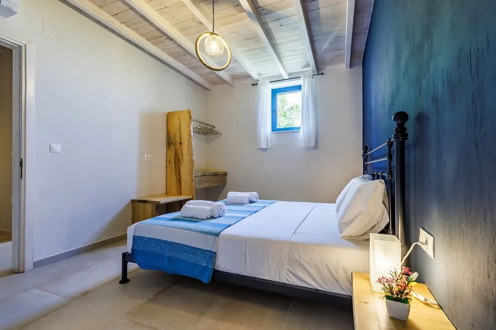 Rodon Luxury Villas Eos