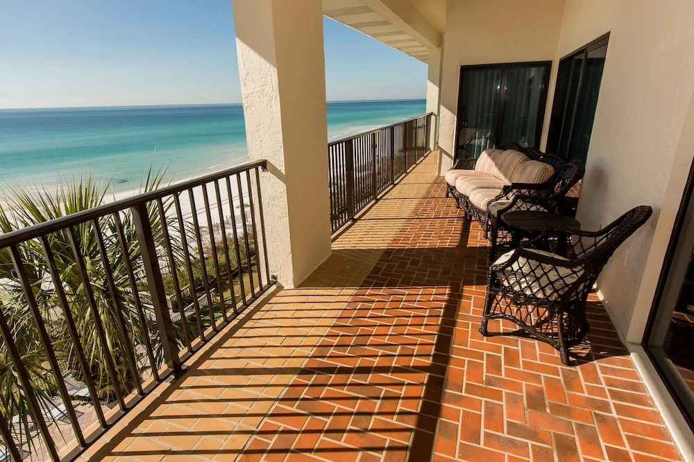 Sterling Resorts - Huntington by The Sea