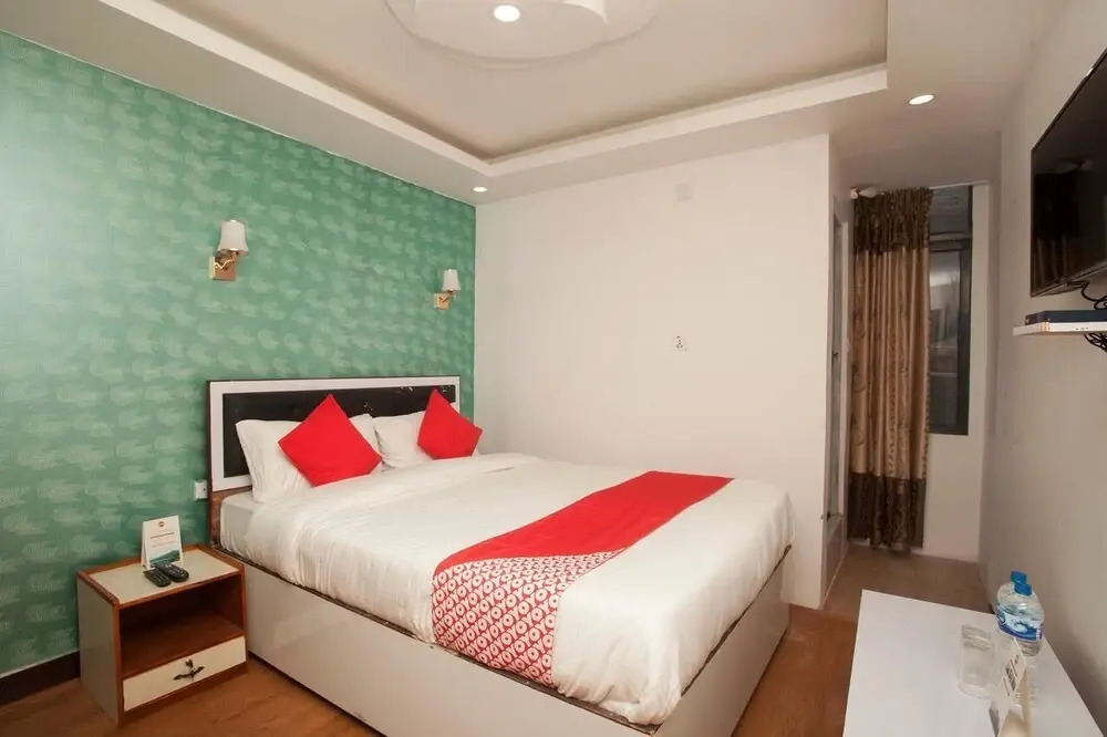 OYO 776 Hotel R Valley View & Family Restaurant