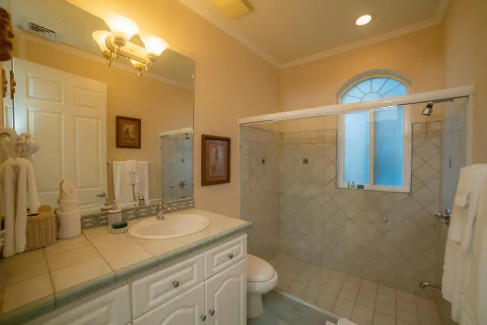 Colina 5E 2 bdr 2 Bath