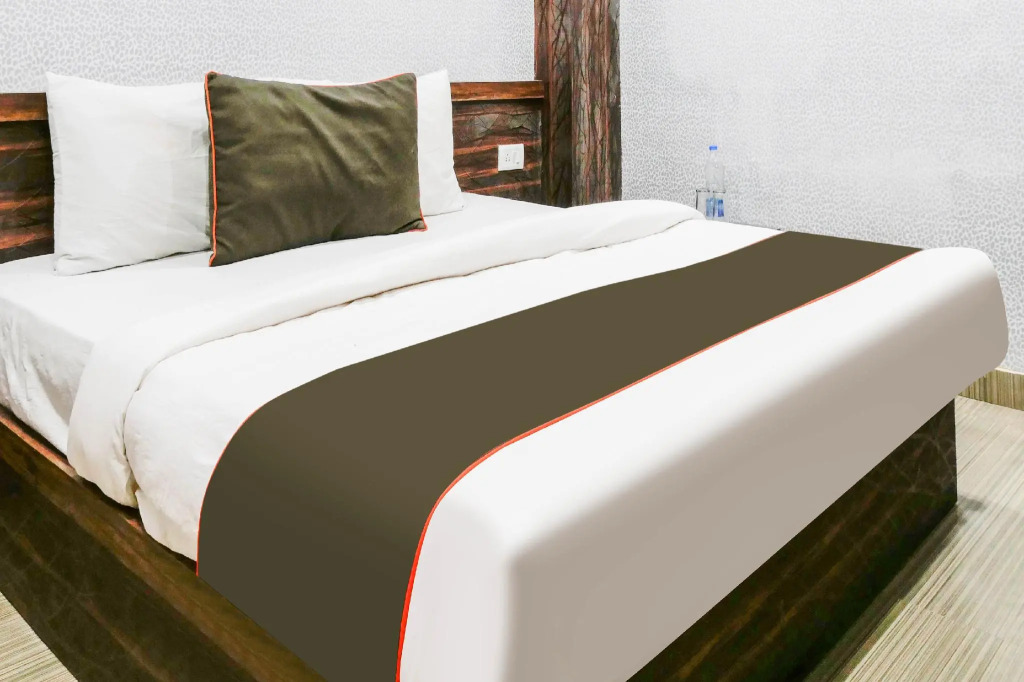 Super Collection O Hotel Day & Night