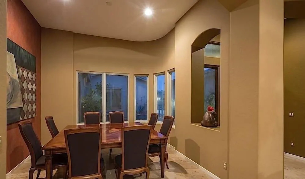 South by Southwest - Signature Vacation Rentals