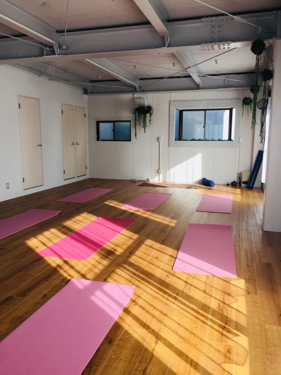 Bed and Yoga Tokyo - Hostel, Caters to Women