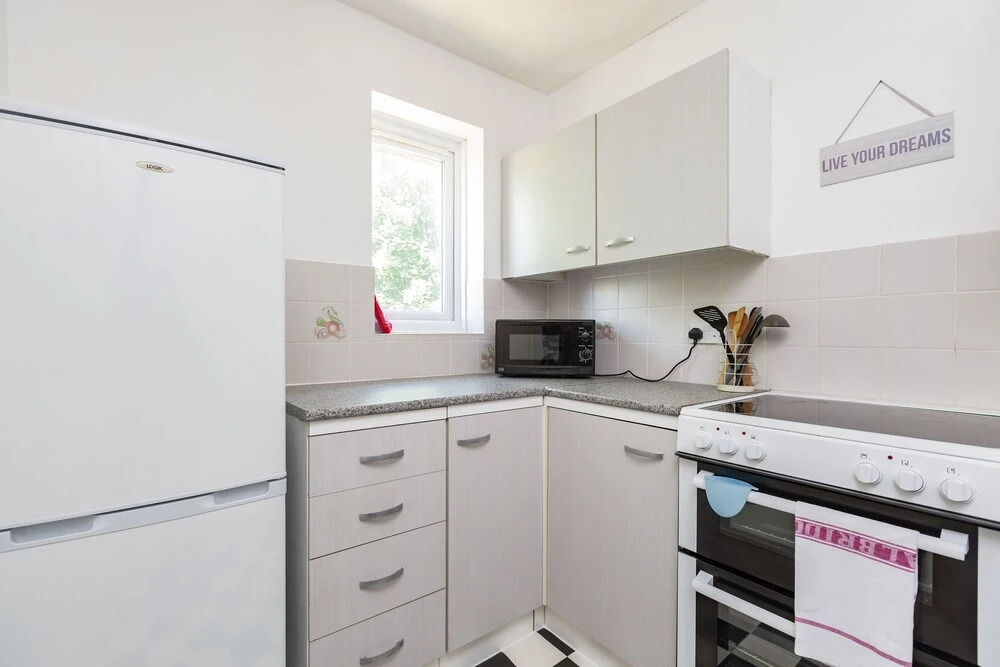 Clarence Suite - Cozy 1BR With Parking in Chatham