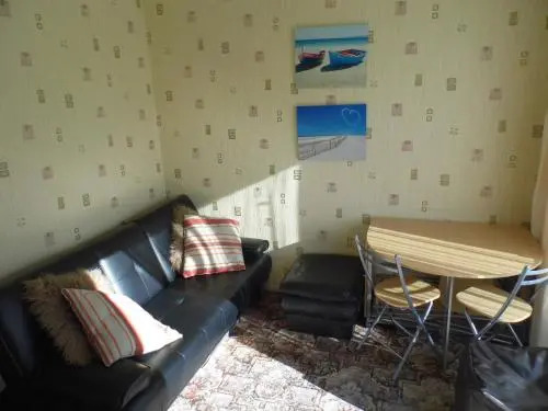 Happy Days Chalet