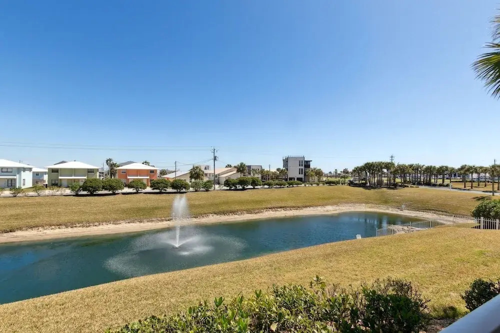 Spacious 3BR Condo by The Beach Ocean Park - 106